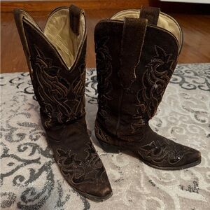 Corral boots size 8